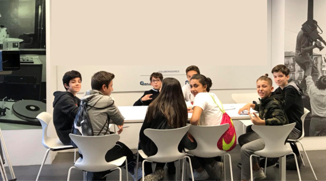 Visita al museo de la agencia EFE