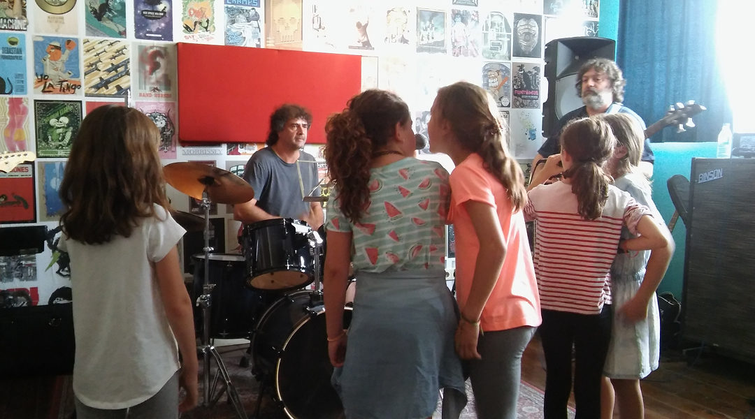 Ven a cantar con la Banda del Siglo en el Carnaval