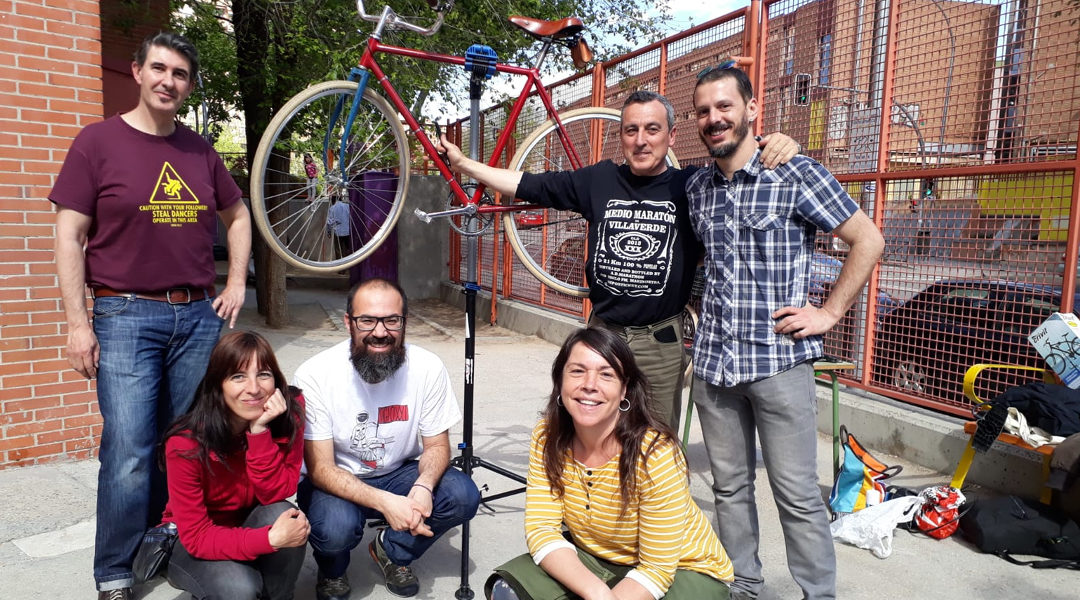Último taller-escuela de bicisigleras