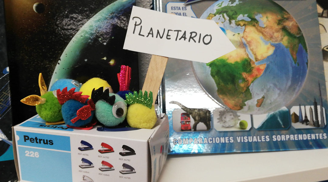 Primero de primaria se va al planetario. Los trikis también