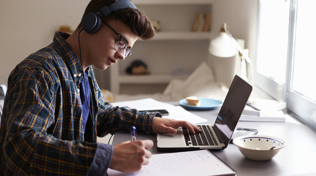 Recomendaciones acerca de cómo estudiar desde casa en estos días