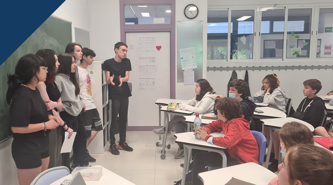 Actividad conjunta entre 1º y 4º ESO sobre género y educación en igualdad