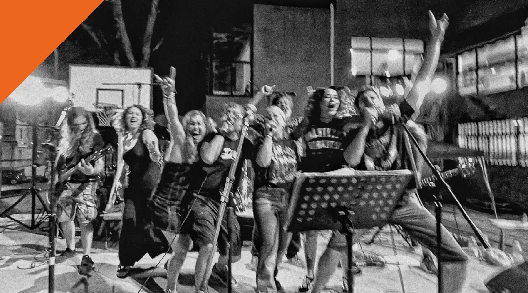 La Banda del Siglo poniendo música y alegría a la COIS